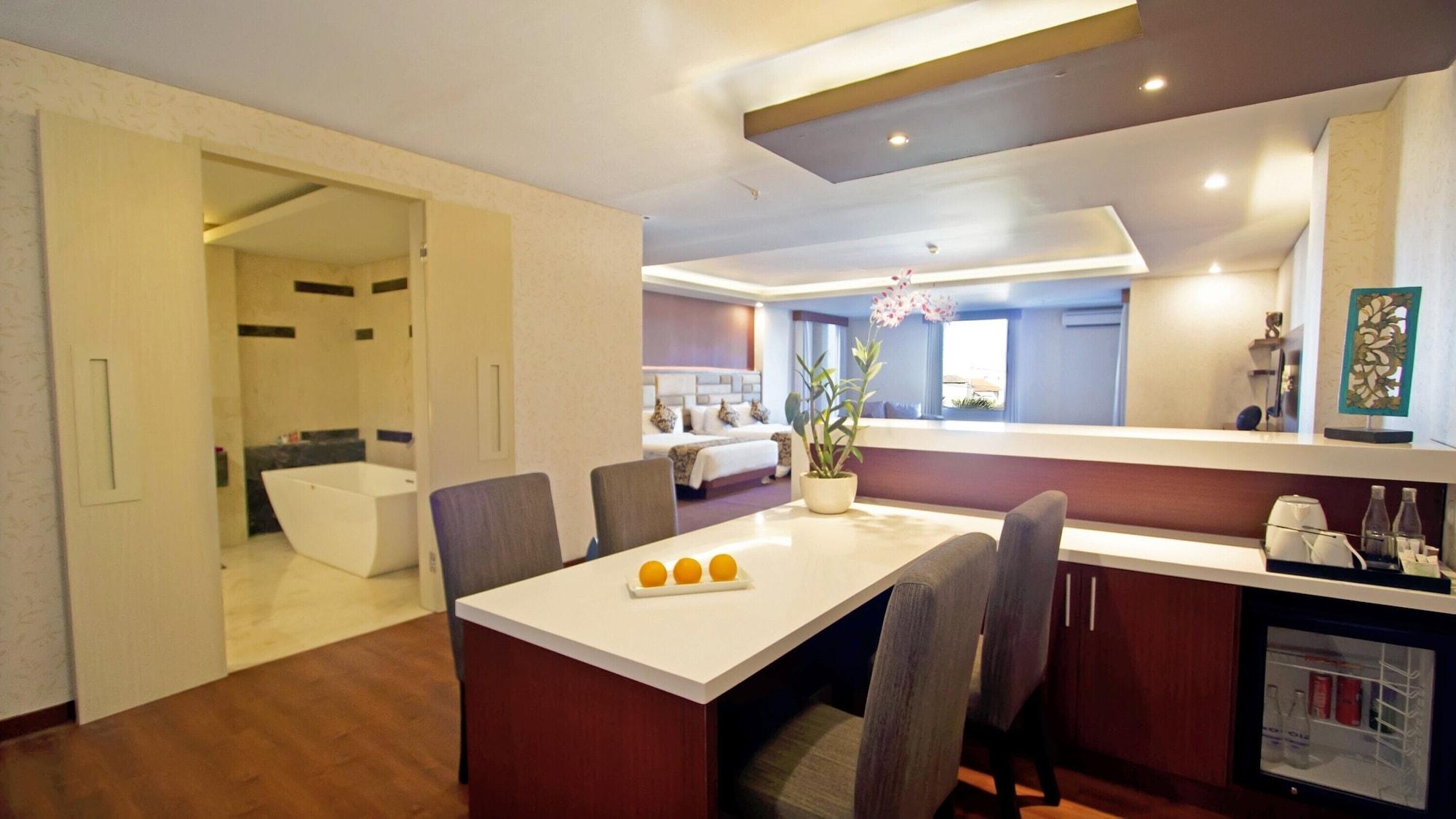 Hotel Quest San Denpasar By Aston Extérieur photo