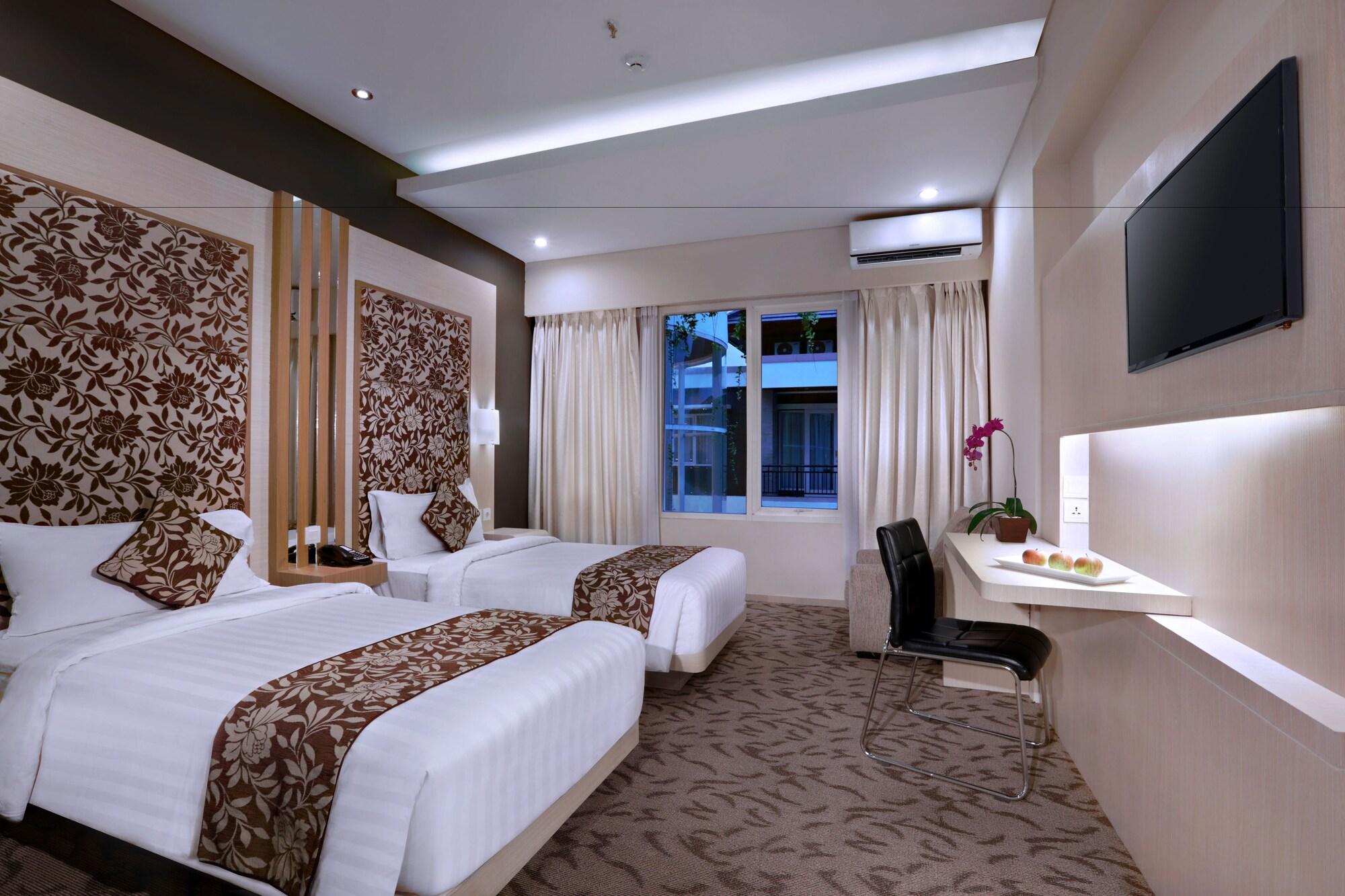 Hotel Quest San Denpasar By Aston Extérieur photo