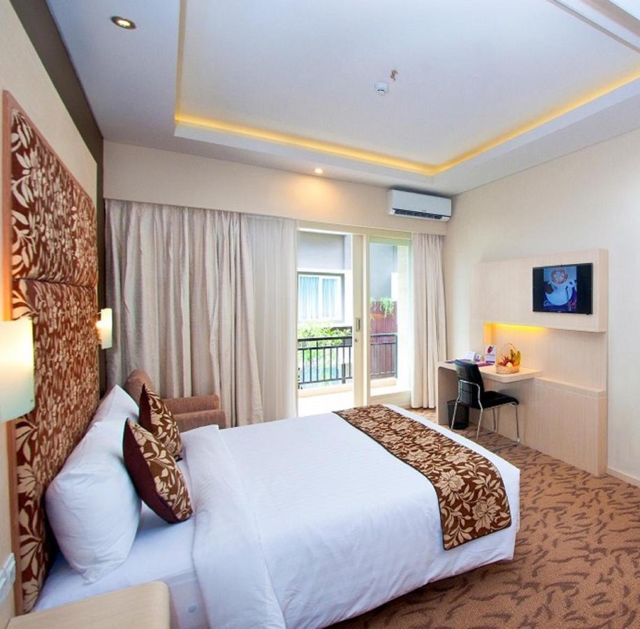 Hotel Quest San Denpasar By Aston Extérieur photo