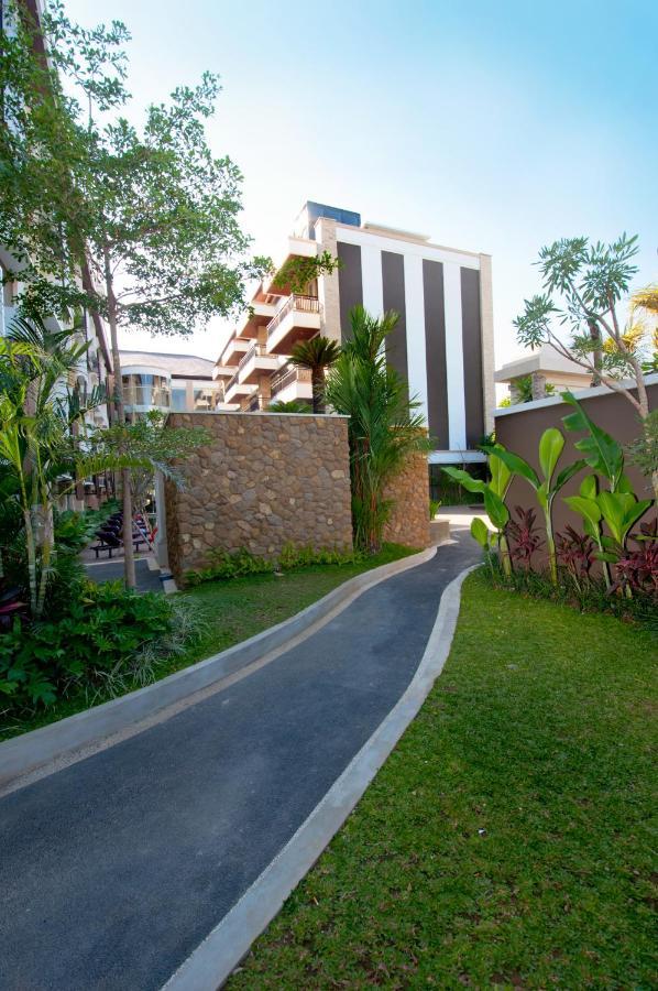 Hotel Quest San Denpasar By Aston Extérieur photo