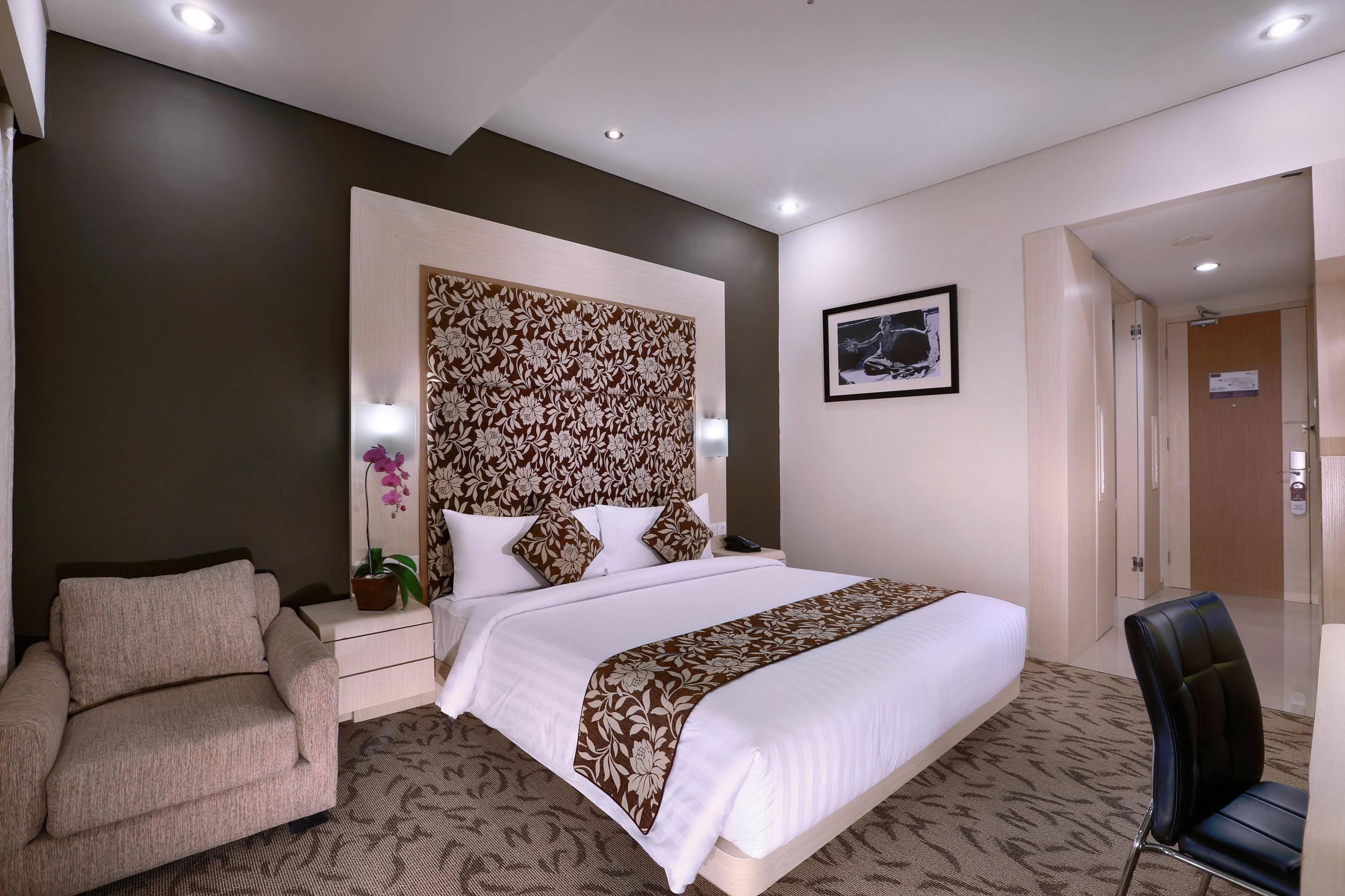 Hotel Quest San Denpasar By Aston Extérieur photo